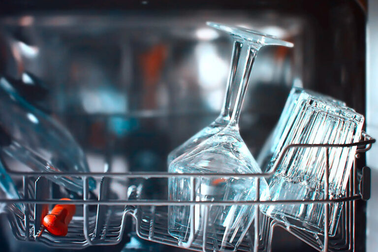 Read more about the article Why Dishwasher Leaves Spots or a Film on Glassware?
